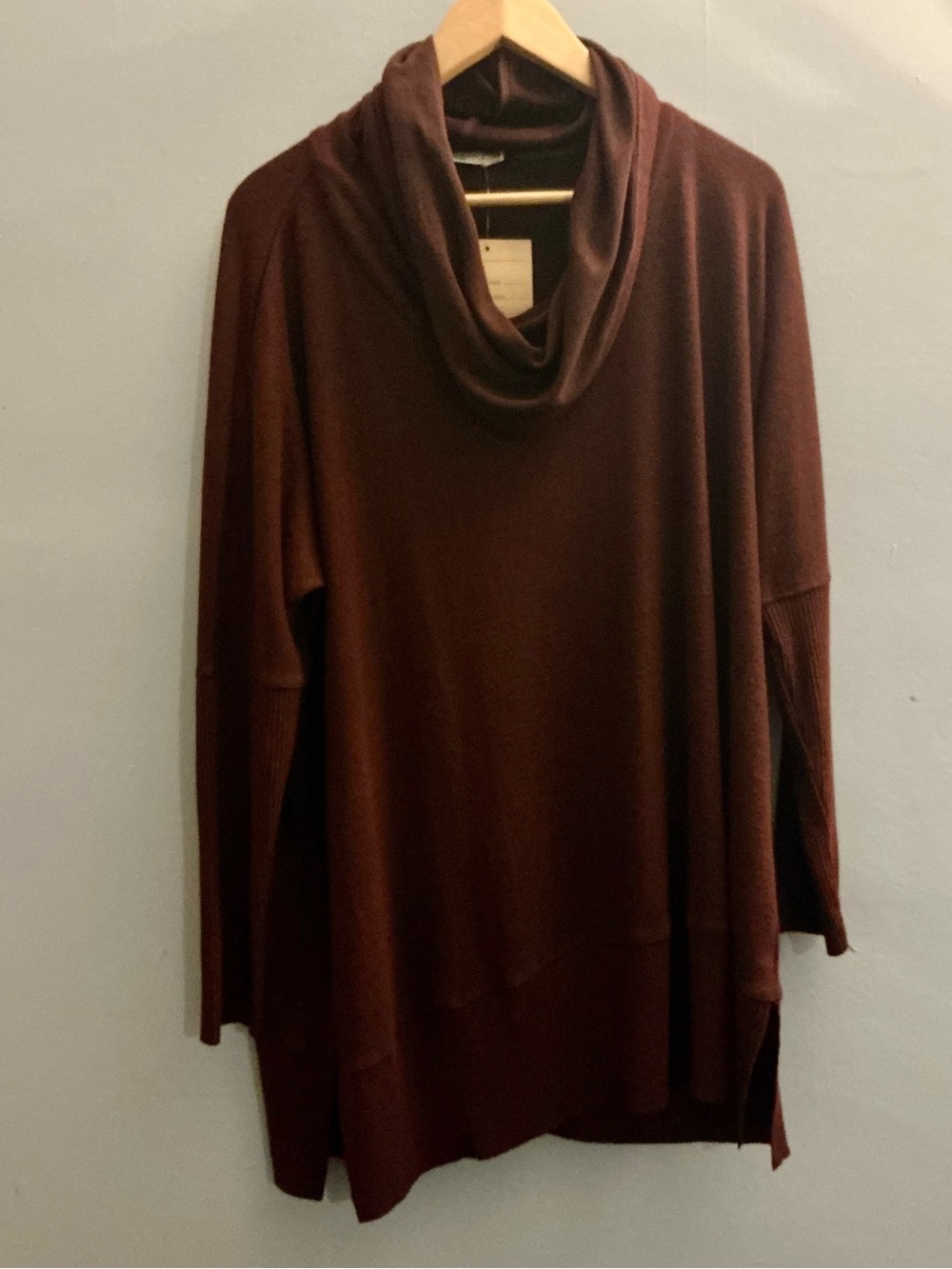 NWT Burgundy Cowl Neck Oversized Tunic Sweater Top Size L Chance or Fate
